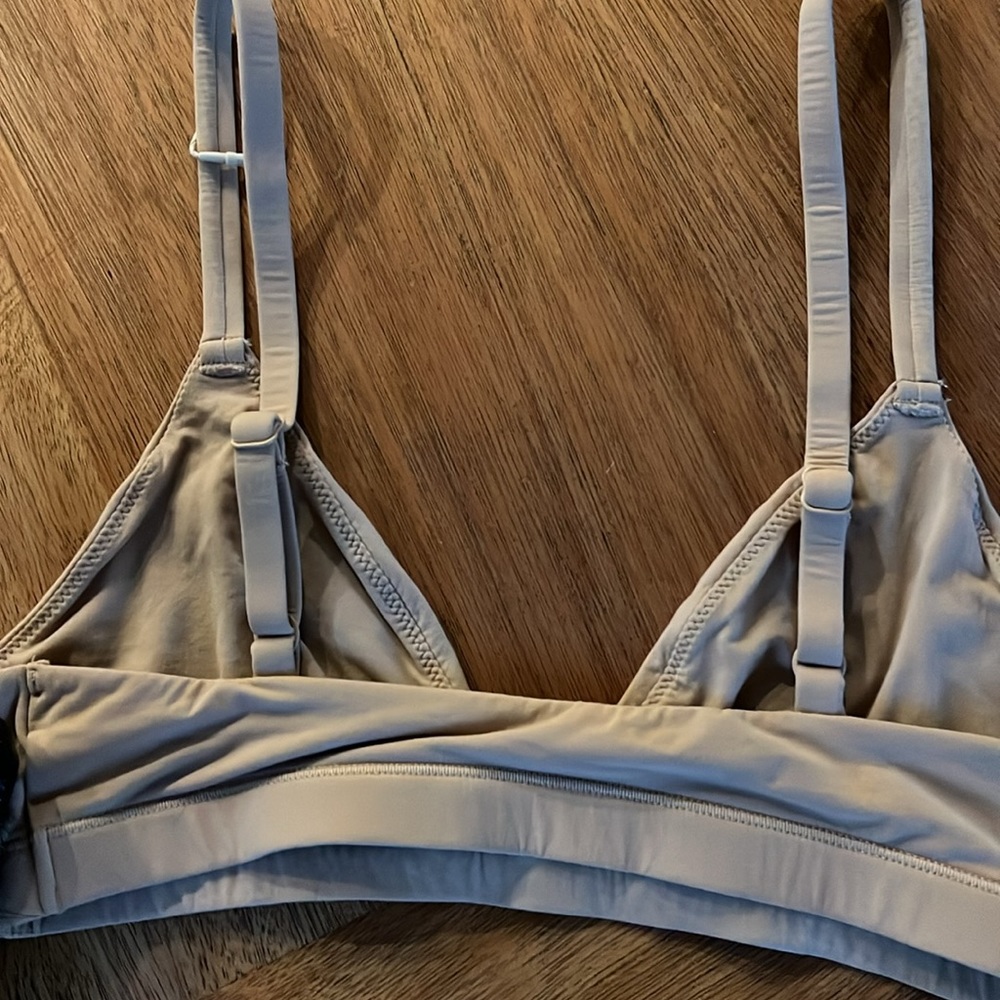 NWT Skims Fits Everybody Triangle Bralette Small - Picture 3 of 4
